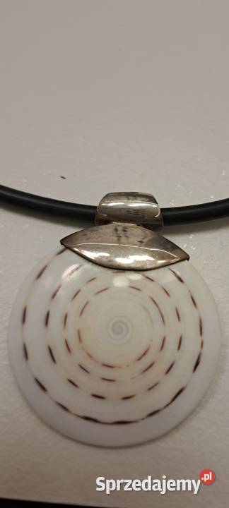 Naszyjnik srebrny z muszlą srebro Naszyjniki Radom
