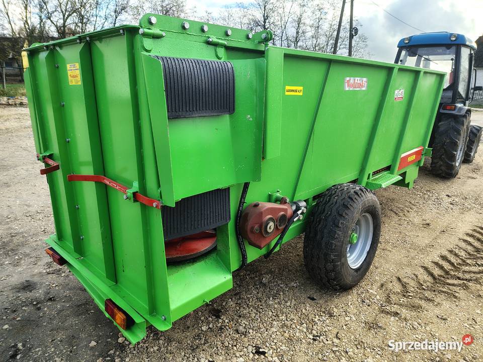 Rozrzutnik obornika sadowniczydo borówki nieuszkodzony Borkowice