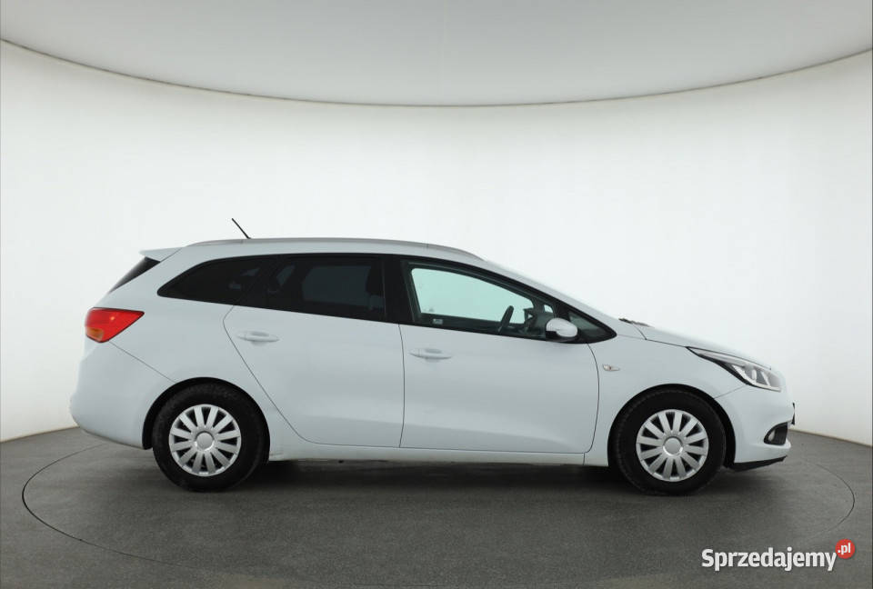 Kia Ceed 16 CRDi relingi dachowe Kia Piaseczno