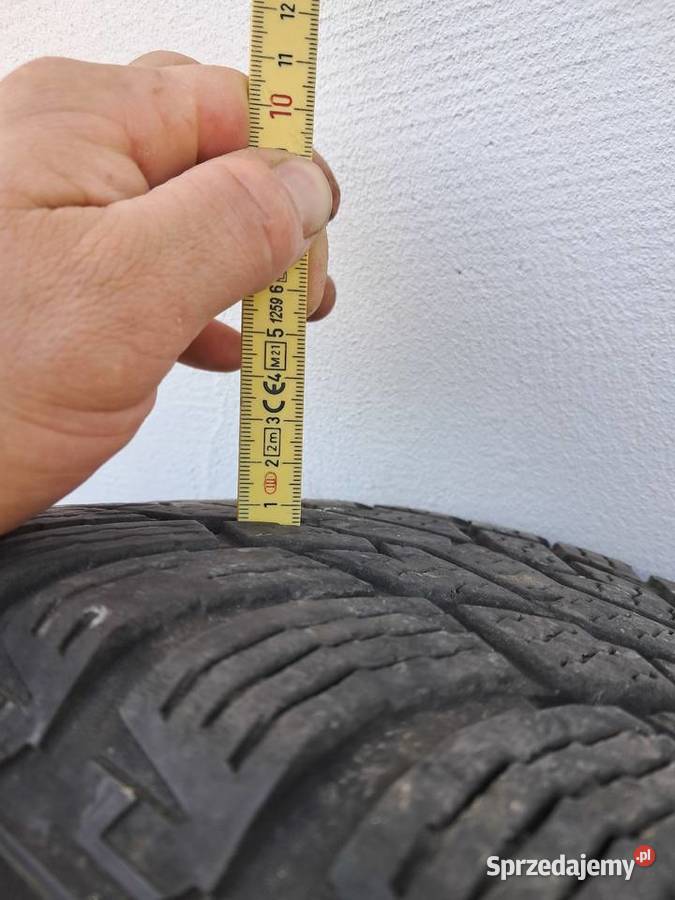 Opony zimowe NOKIAN Hakkapeliitta CR4 21565r16c Samochodowe Lubień sprzedam