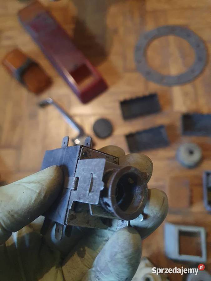 Przełącznik włącznik do świateł awaryjnych Wyposażenie elektryczne Warszawa