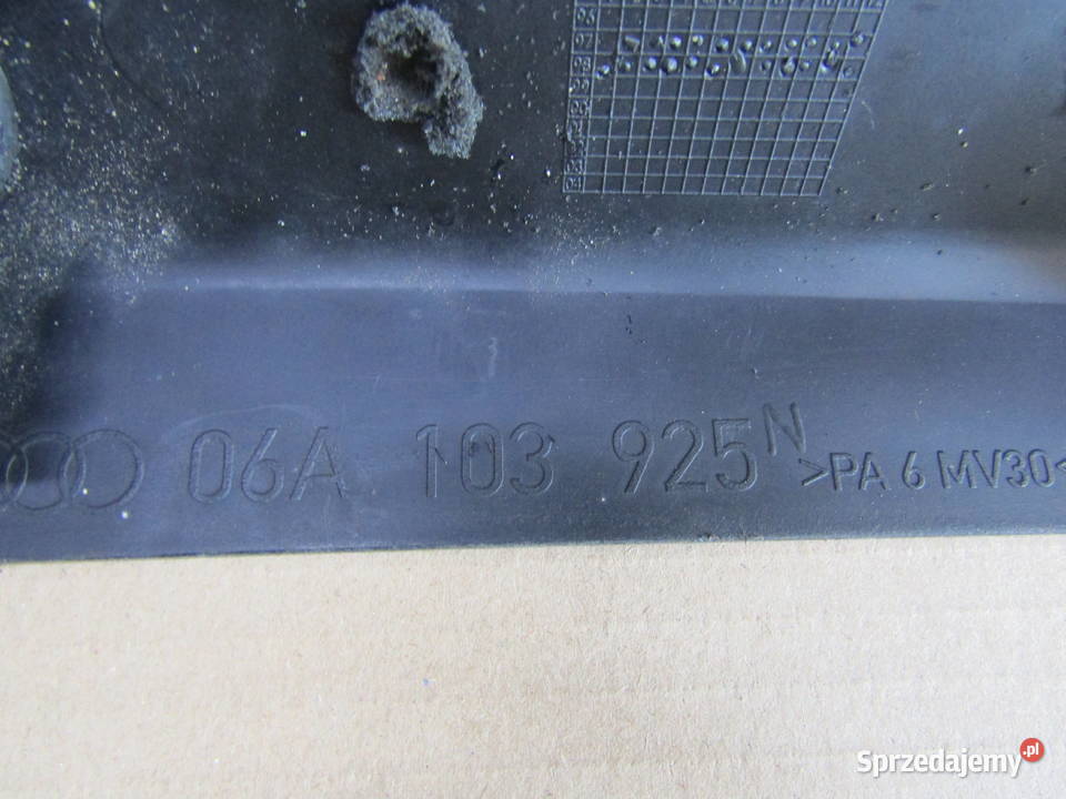 OSŁONA SILNIKA AUDI A3 8L 16 06A103925N osobowe Mysłaków