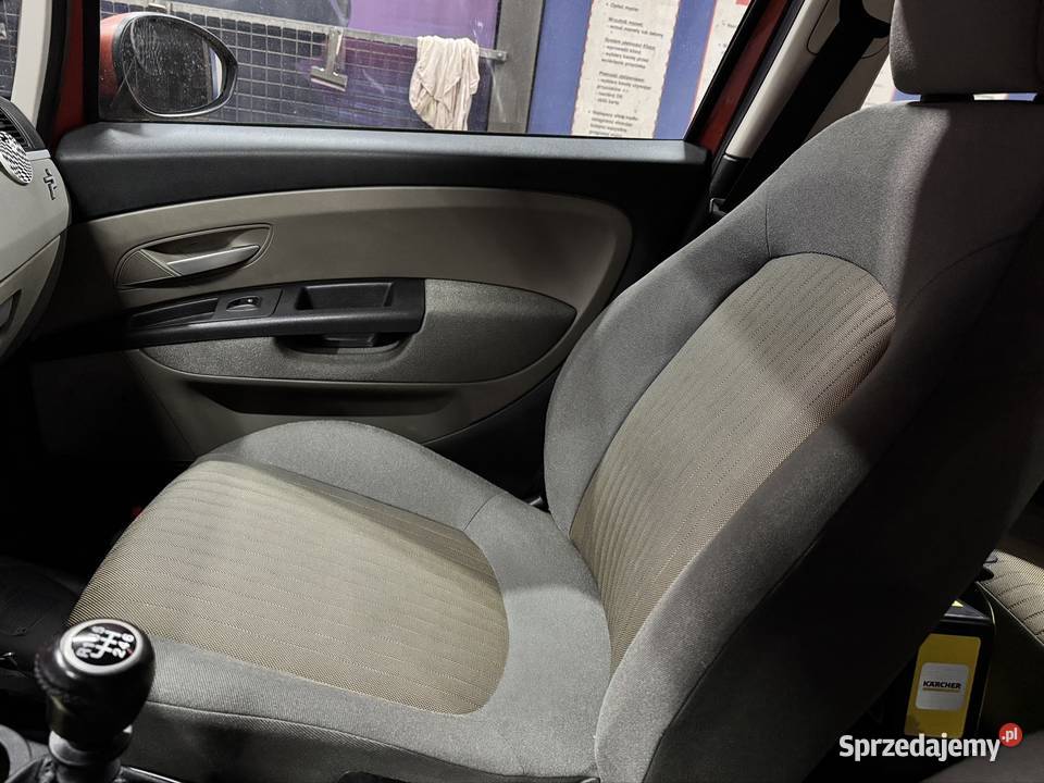 Niski potwierdzony przebieg 6 lat 1 właściciel isofix Kielce