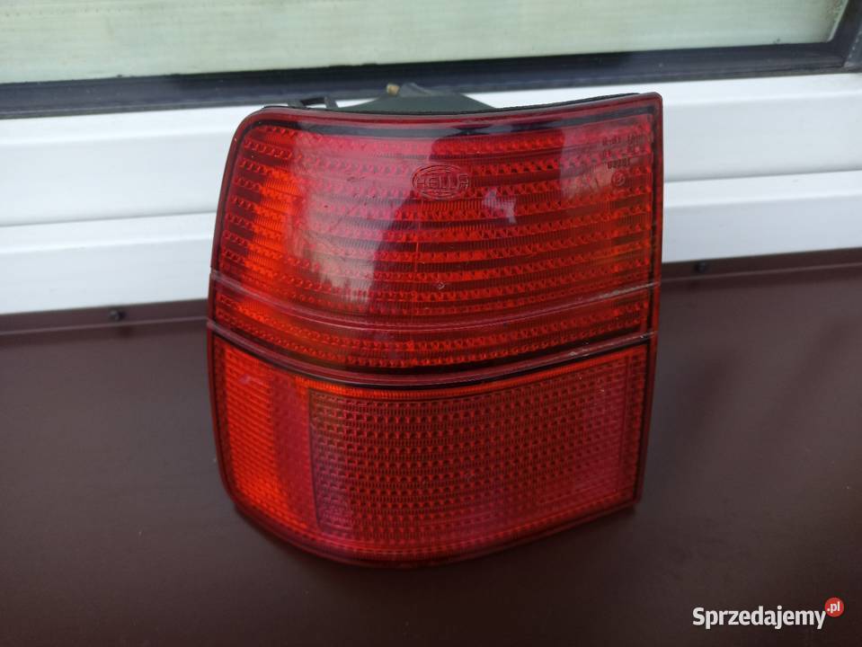 Seat Toledo I 1 lampa tył tylna lewa narożna w osobowe Sieradz