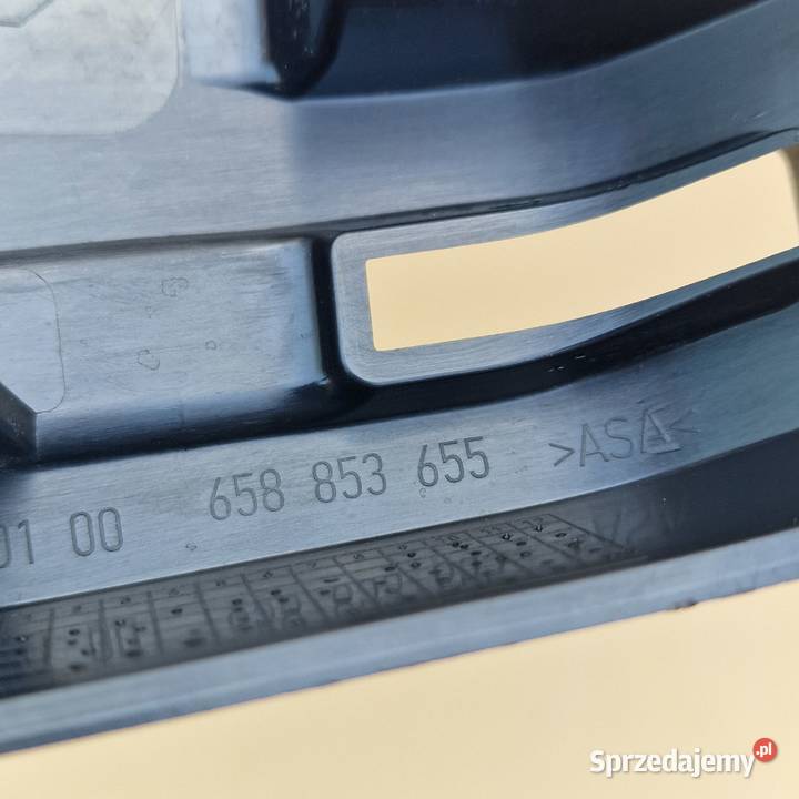 SKODA KAMIQ ZAŚLEPKA RADARU OSŁONA GRILL PRZÓD Bieleń
