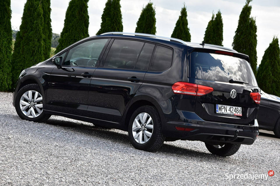 Volkswagen Touran 16TDI 110 DSG 7os Navi nieuszkodzony Nowe Kucice