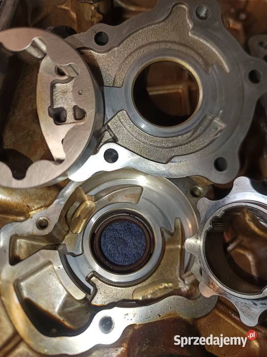 Pompa oleju Kia Hyundai 16 benzyna 135 Sobótka