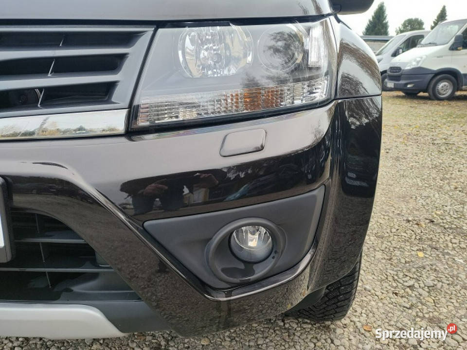 Suzuki Grand Vitara 135000 25 Benz 4x4 II lakier metallic sprzedam