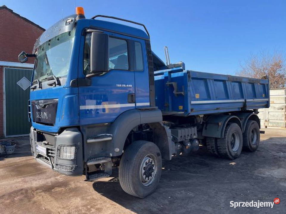 Wywrotka 6x6 na bok Man TGS nie Warszawa