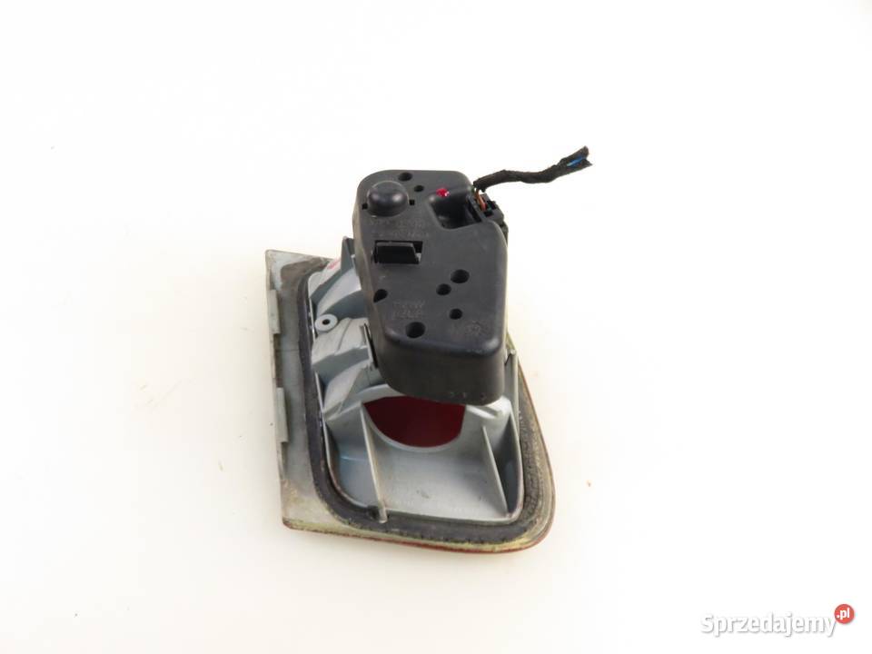 LAMPA PRAWA TYLNA KLAPA BMW E46 Lampy tylne