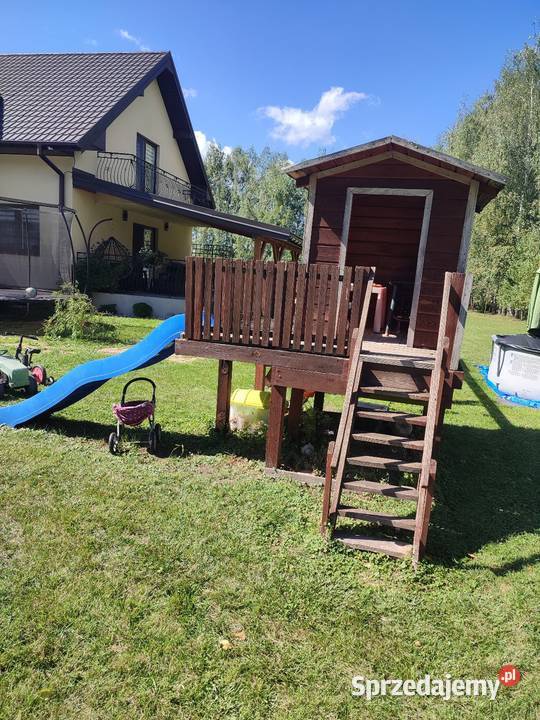 Domek dzieci że zjeżdżalnią Sędziejowice