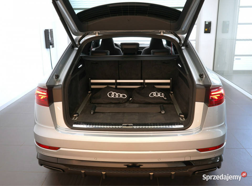 Audi Q8 60TFSIe Noktowizor BOadvanced MatrixLed automatyczna Kielce