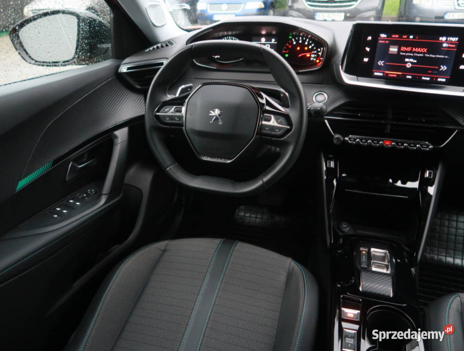Peugeot 2008 12 PureTech Katowice