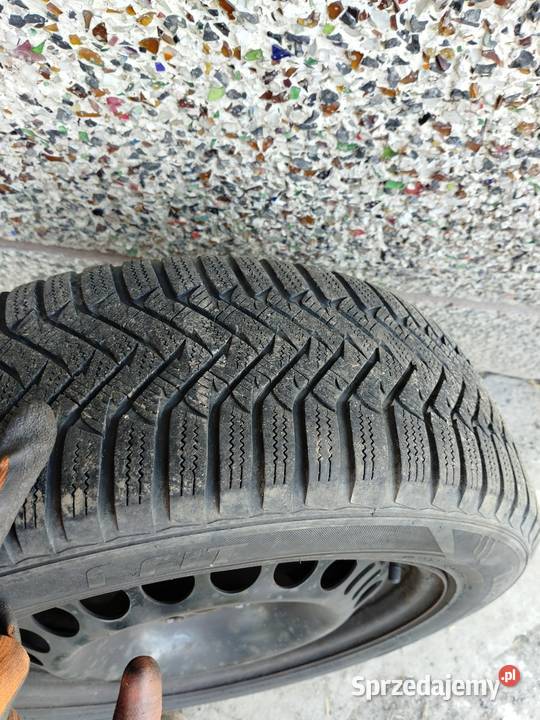 Koła stalowe z oponami całorocznymi Imsignia podkarpackie