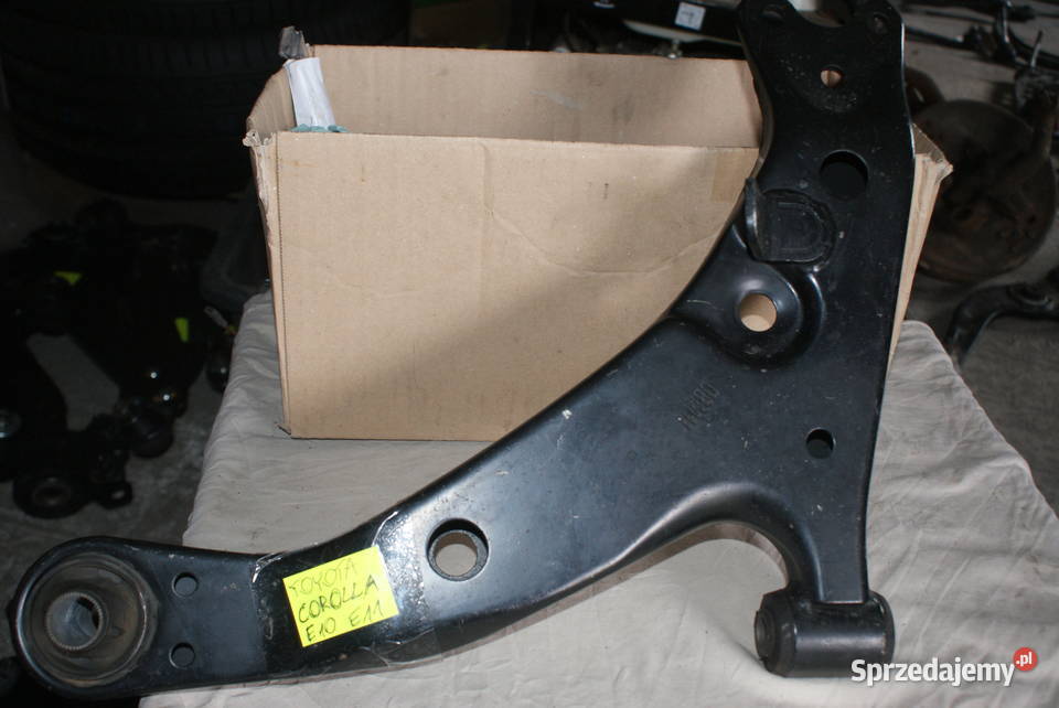 WAHACZ PRZEDNI TOYOTA COROLLA 19972001 NOWY Białobrzegi