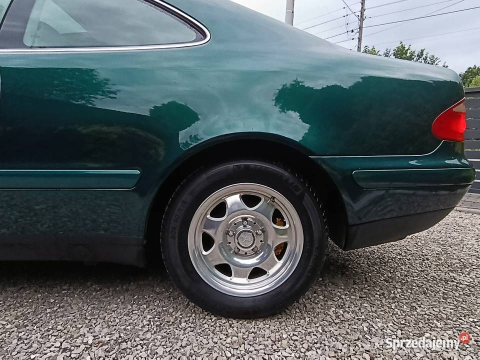 Prywatny Mercedes CLK200 pasjonata Rydułtowy