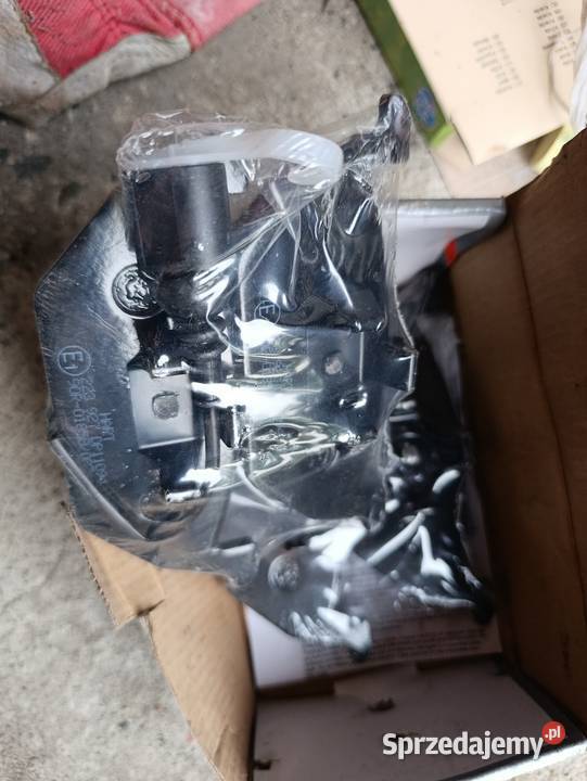 Klocki hamulcowe przód z czujnikiem Hart 223 927 Klocki hamulcowe Cieszyn