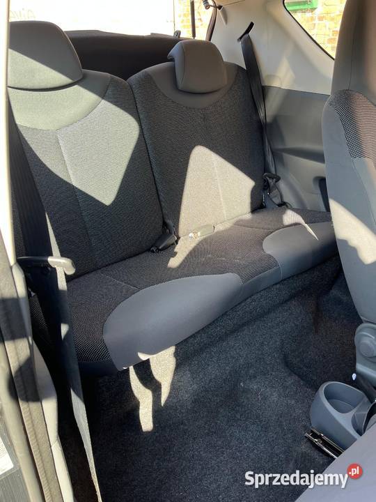 Peugeot 107 10 2007r 2/3