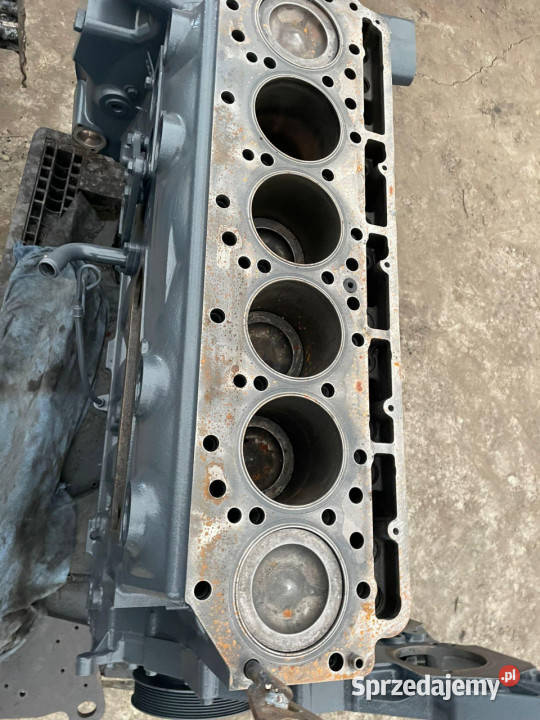 Cat Caterpillar C9 słupek silnika wielkopolskie sprzedam