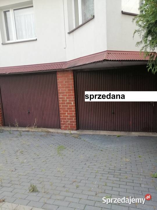 brama garażowa uchylna
