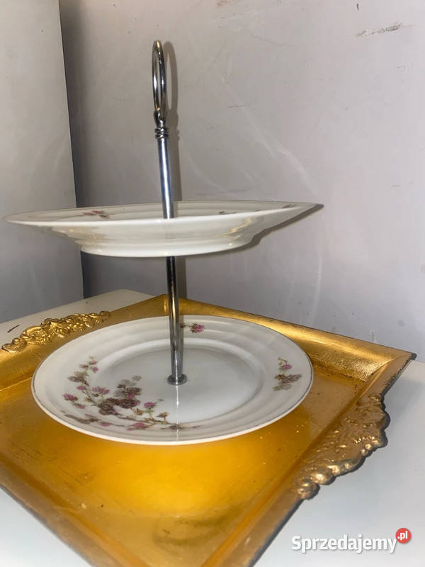 dwupoziomowa porcelanowa patera z sygnatura z
