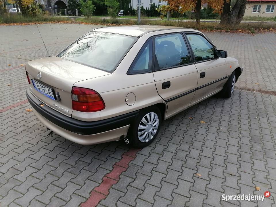 Opel Astra 16 bg hak opłaty do maja 2021 Toruń sprzedam