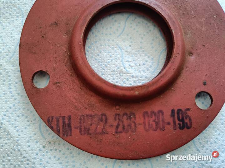 Pokrywka łożyska 1208 duża z otworem blaszana Do rozsiewaczy i rozrzutników