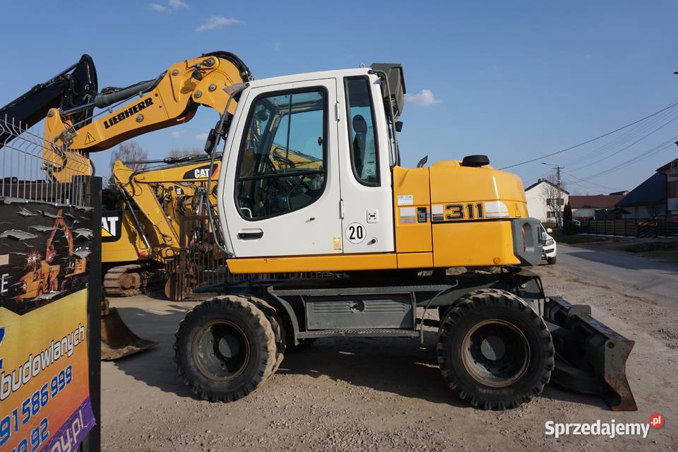 Koparka kołowa Liebherr A 311 2013 Rok produkcji 2013 Koparki Jeziorko sprzedam