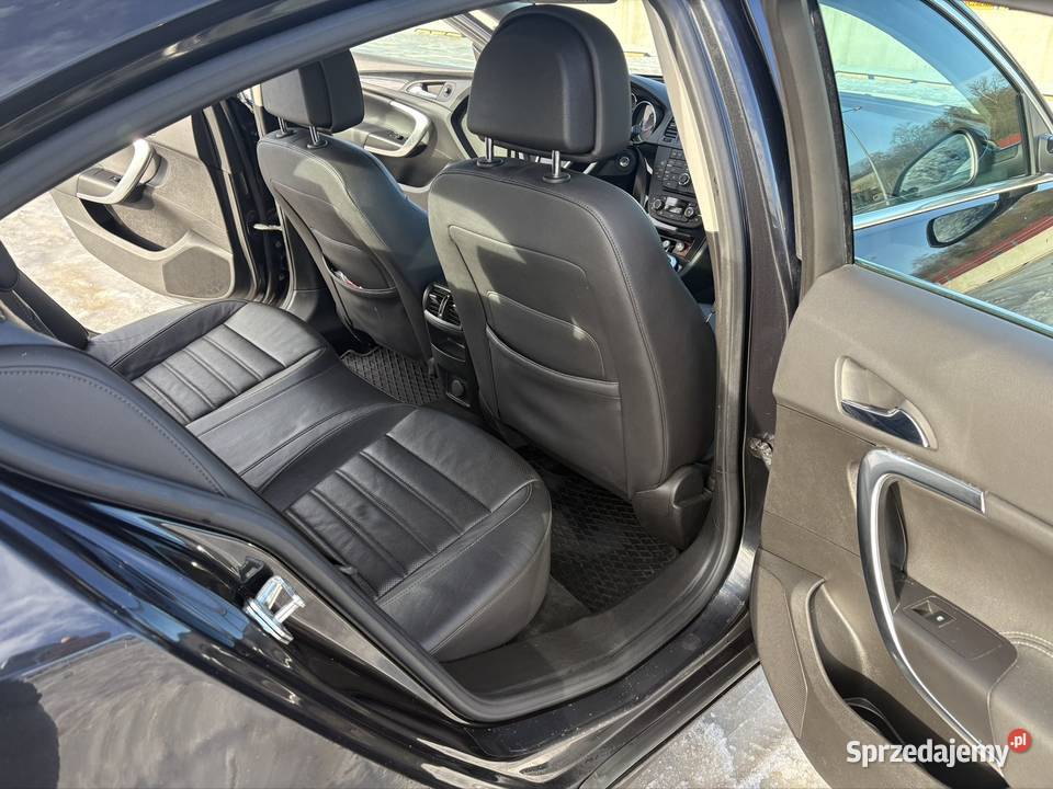Opel Insignia 28 benzyna LPG Rok produkcji 2010 Starachowice