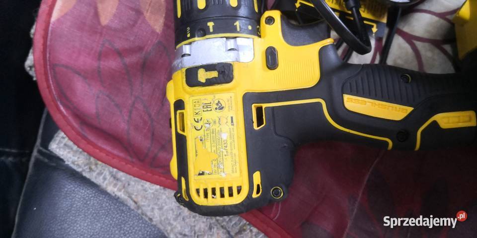 Dewalt DCD795 ładowarka i aku 15Ah