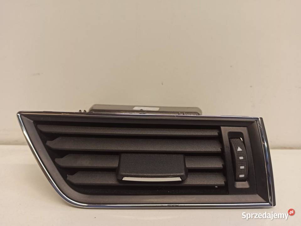 SKODA SUPERB KRATKA NAWIEWU PRAWA 3V0819702D