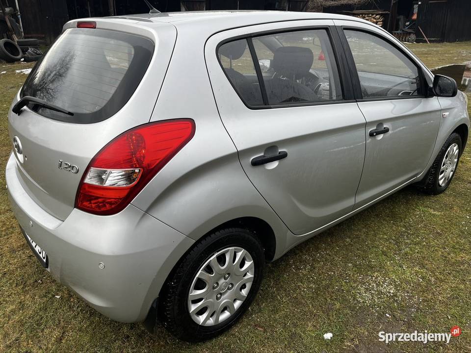 Hyundai i20 2010r mały przebieg garażowany i20 Bratkowice
