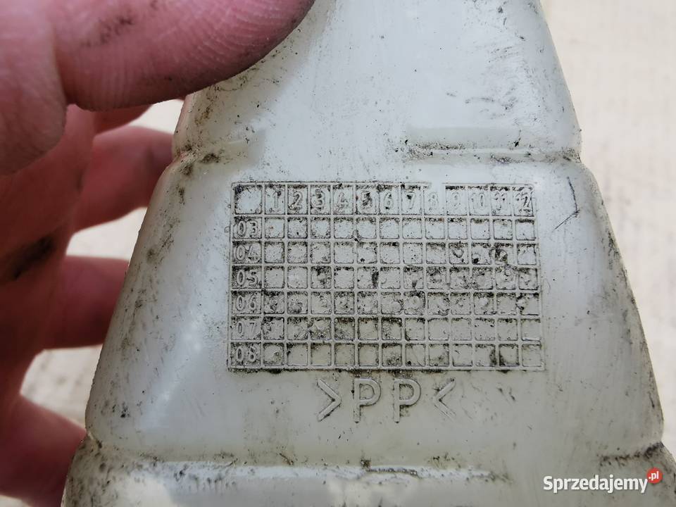 Zbiorniczek wyrównawczy zbiornik płynu Renault Sieraków sprzedam