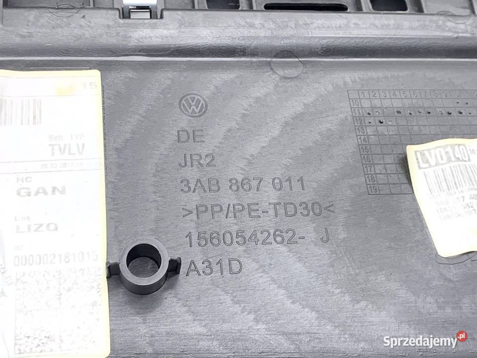 BOCZEK DRZWI LEWY PRZÓD VW PASSAT B7 Kombi 1015 sprzedam