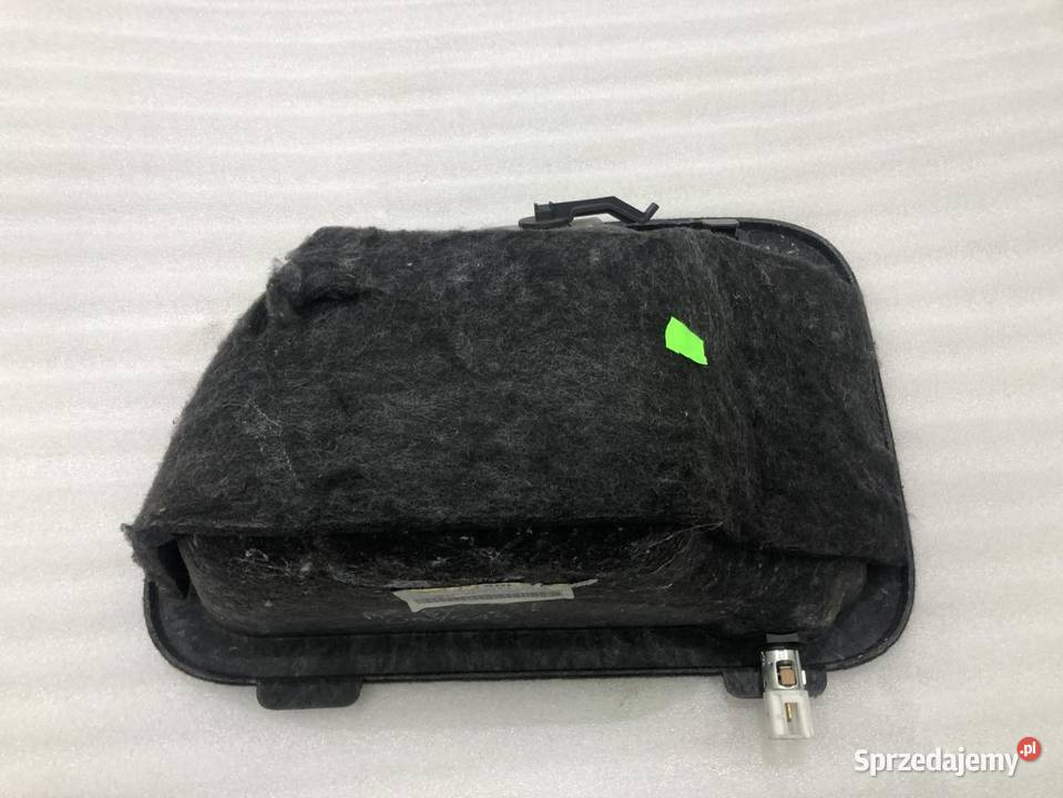 BOCZEK SCHOWEK BAGAŻNIKA AUDI A5 8T 8T8863992 osobowe sprzedam