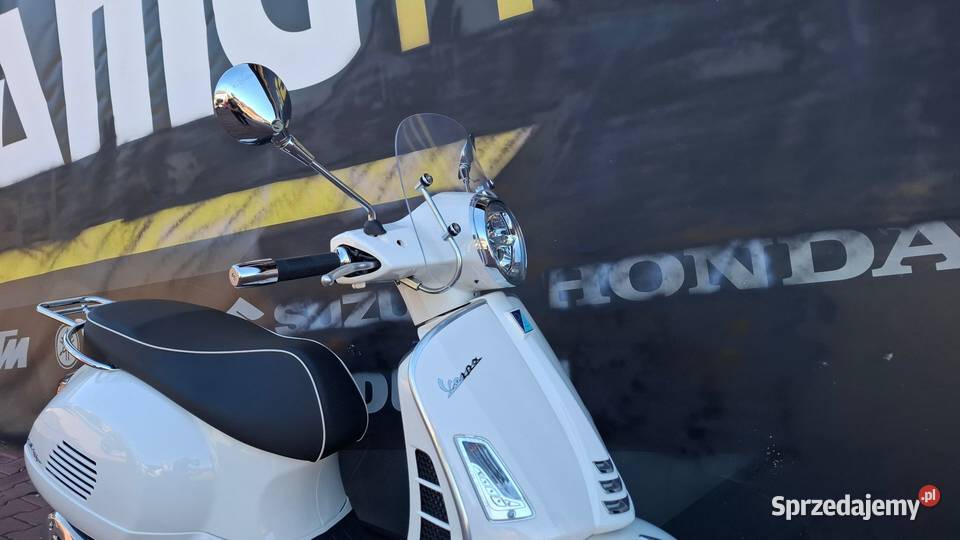 Piaggio Vespa 300 GTS 2022 nieuszkodzony Piaggio śląskie