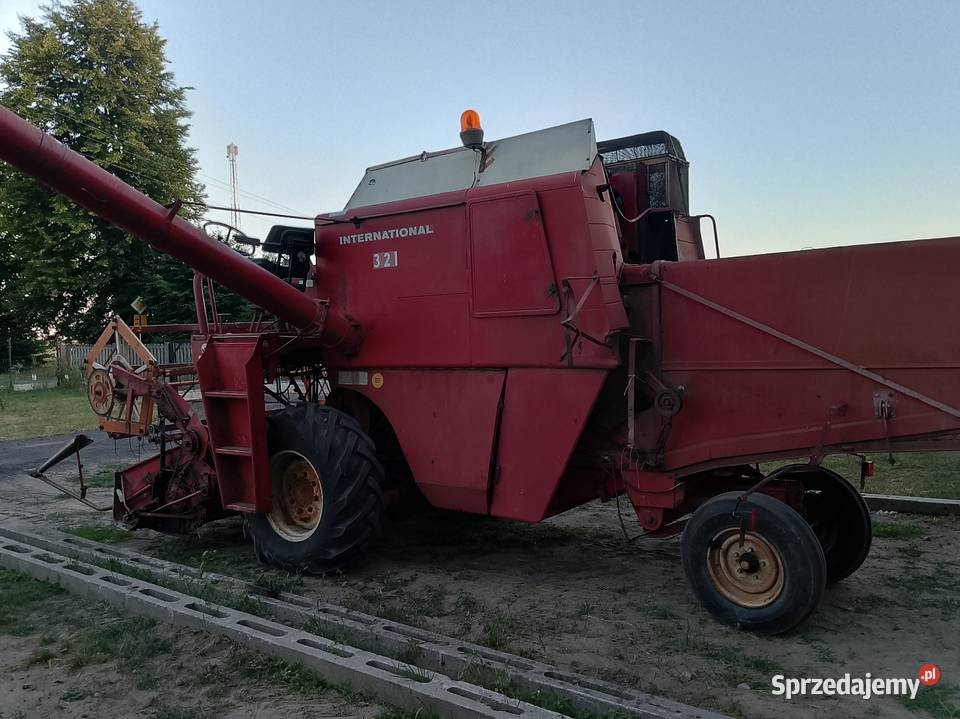 Kombajn zbożowy international 321 łódzkie Wyszanów