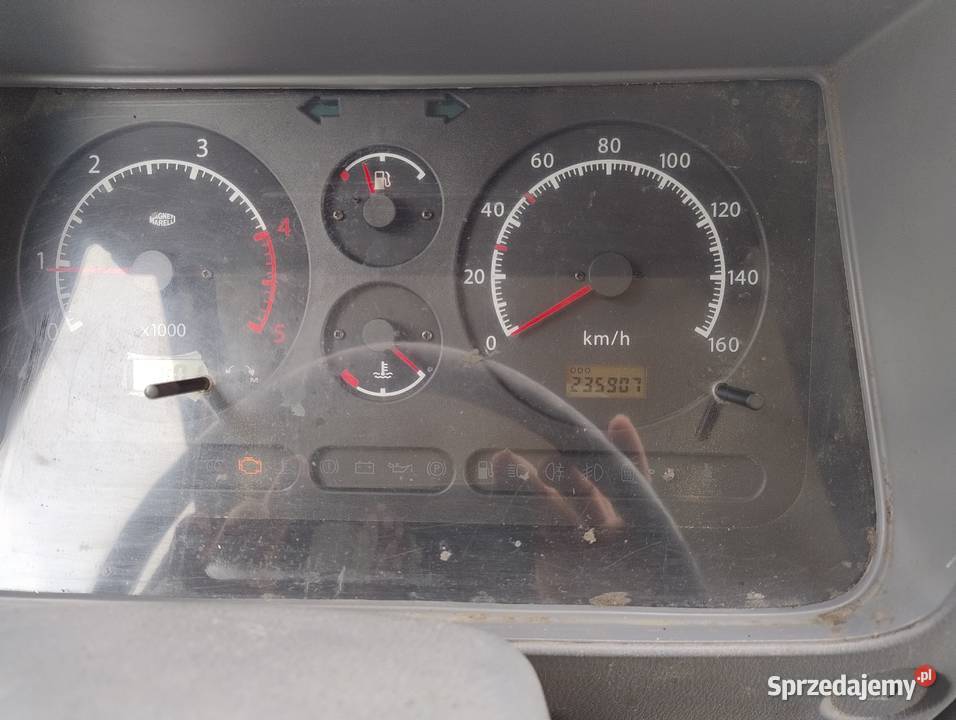 Nissan Cabstar 3510 plandeka 30 D