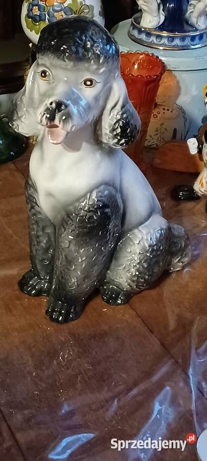 ceramika figura Pudla wysok 37 podstawa do ogona sprzedam