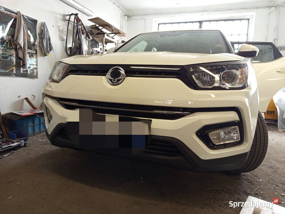 SsangYong Tivoli zderzak przedni Radom