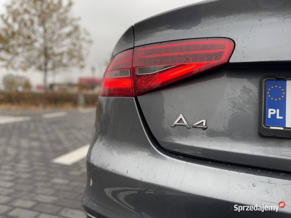 Audi A4 B8 Sedan 20 TFSI 225 dużym serwisie skórzana tapicerka Warszawa sprzedam
