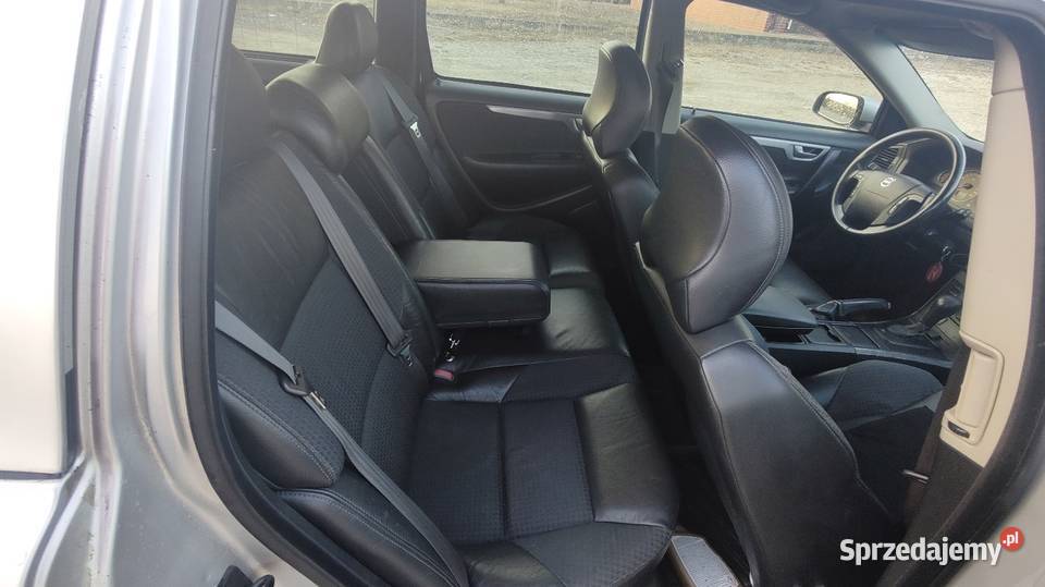 VOLVO V70 24 D5 diesel bez rdzy Xenon 4/5 Środa Śląska