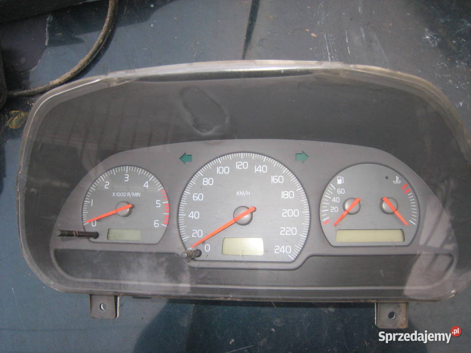 Liczniki zegary Volvo s40 v40 19 Diesel 102 115 osobowe Kraków