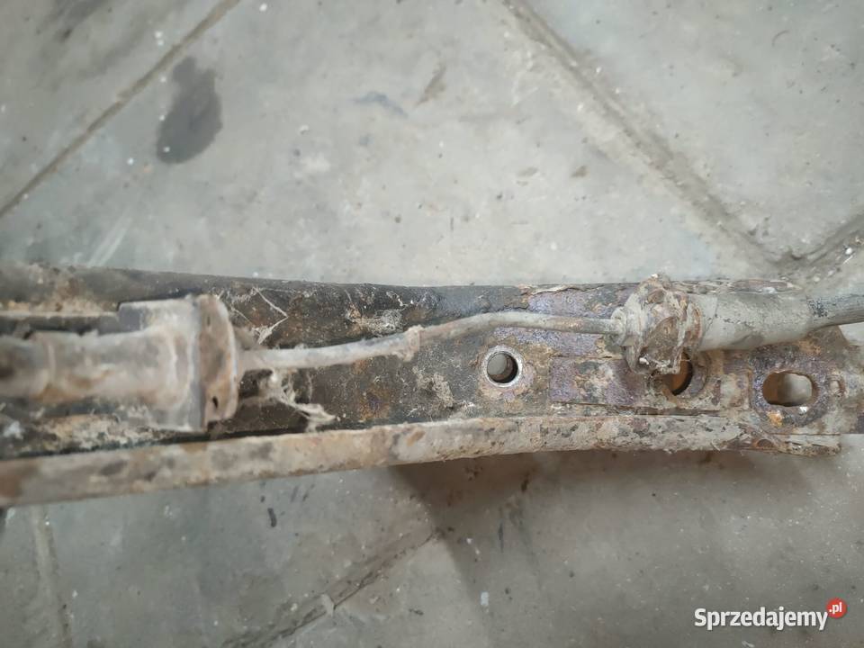Wahacz wahacze tył tylny dół dolny Audi a4 b5 podkarpackie Sanok