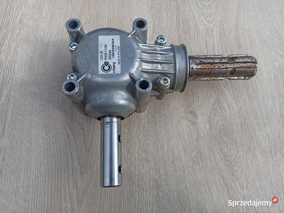 Przekładnia kątowa do rozsiewacza