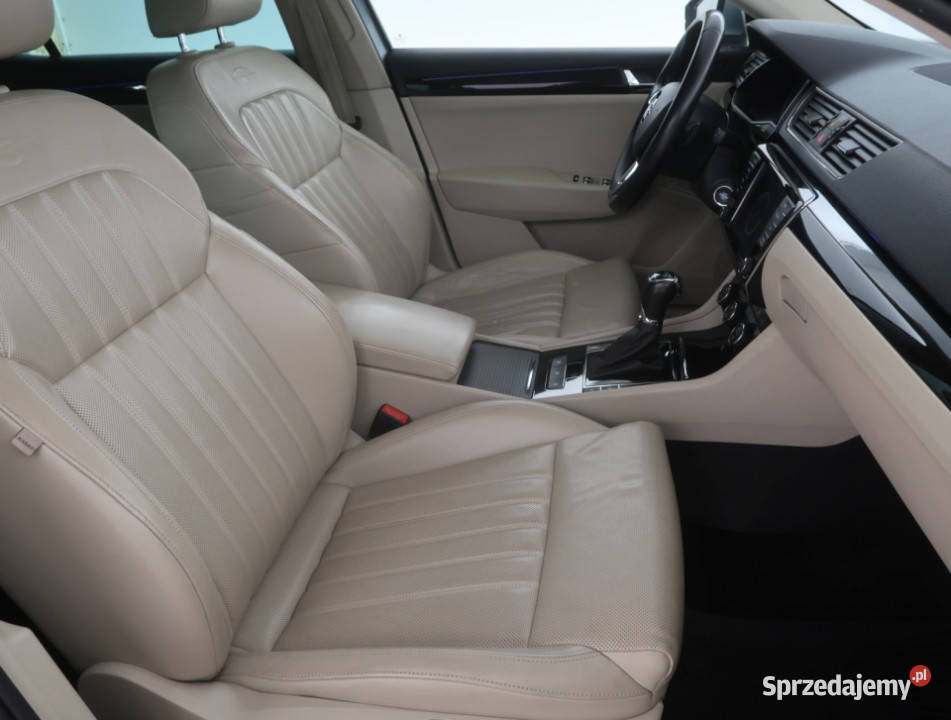 Skoda Superb 20 TDI podgrzewane fotele dolnośląskie Bielany Wrocławskie