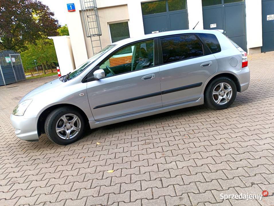Sprzedam piękną Hondę Civic VIII lift 2005r 14 VAT marża