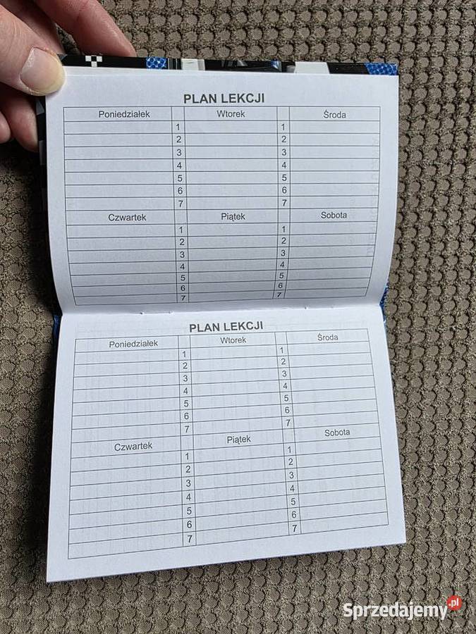 nowy dzienniczek ucznia twarda okładka Kraków