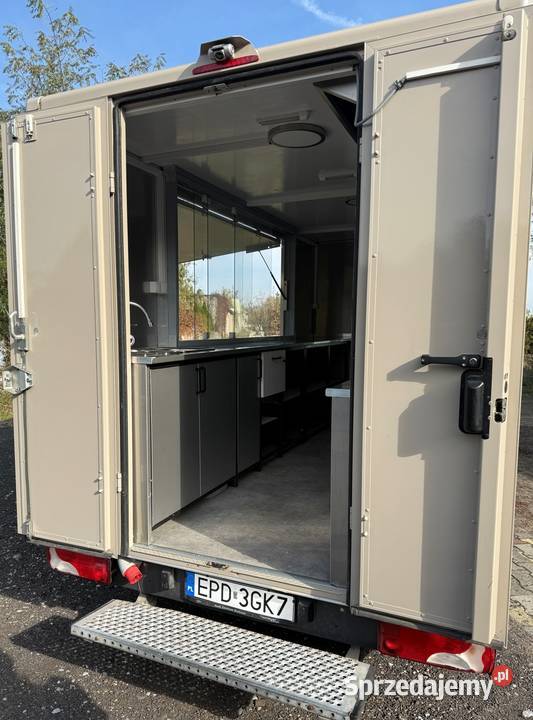 Food Truck samochód gastronomiczny 87750km Mercedes-Benz