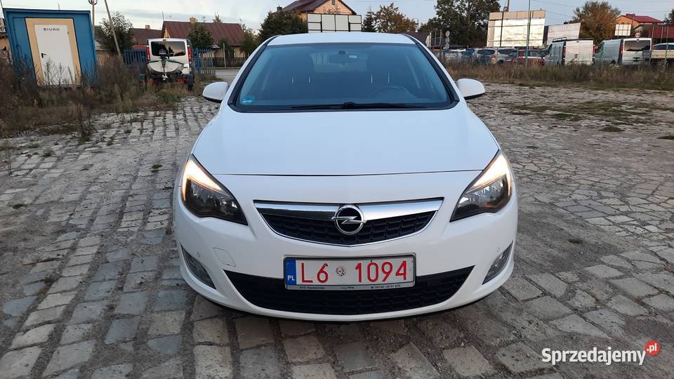 Opel Astra 17 CDTI Alu Nawigacja Klima sprawna światła do jazdy dziennej Kraśnik